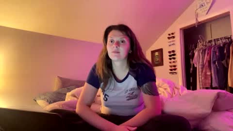 Snapshot of turtlegirl21 chatting on December 11, 2024, 1:05 am turtlegirl21 online show from December 11, 2024, 1:05 am