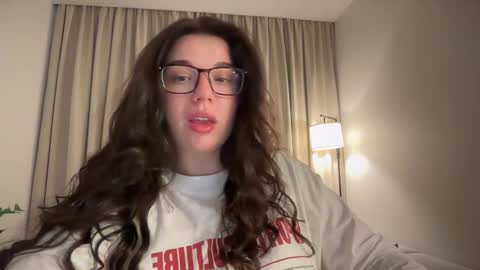 Snapshot of tutti_frutti_ chatting on May 22, 2026, 9:31 pm Ariana online show from May 22, 2026, 9:31 pm