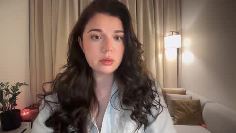 Snapshot of tutti_frutti_ chatting on May 24, 2026, 8:25 pm Ariana online show from May 24, 2026, 8:25 pm