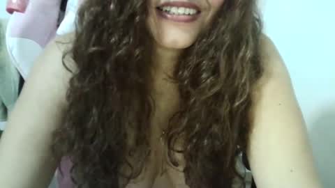 tuzusy online show from February 14, 2025, 1:29 pm