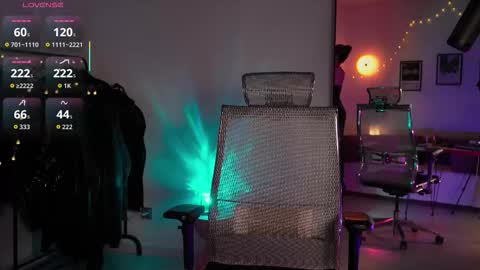 Miss Veth online show from February 16, 2026, 2:51 am