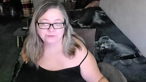 Lana online show from February 13, 2026, 10:17 pm