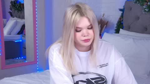 Hallie online show from December 28, 2024, 4:19 am