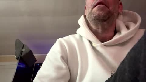 twerkandjerkk online show from February 10, 2026, 7:01 am