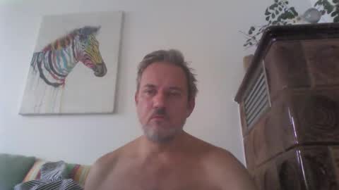 Snapshot of twiga72 chatting on December 2, 2025, 8:19 am twiga72 online show from December 2, 2025, 8:19 am