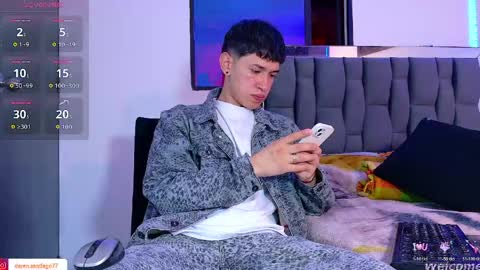 Snapshot of twink_daren chatting on June 1, 2026, 6:20 pm Mr Daren online show from June 1, 2026, 6:20 pm