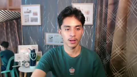 Snapshot of twink_hairyass69 chatting on December 29, 2024, 8:00 am Aladin online show from December 29, 2024, 8:00 am