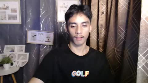 Snapshot of twink_hairyass69 chatting on March 2, 2025, 11:50 am Aladin online show from March 2, 2025, 11:50 am