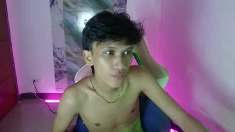 twinkbaby_yuno online show from July 14, 2026, 7:52 pm