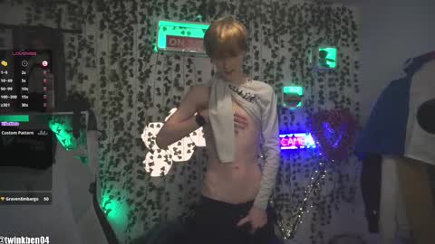 Snapshot of twinkben04 chatting on November 12, 2025, 10:30 pm Ben online show from November 12, 2025, 10:30 pm