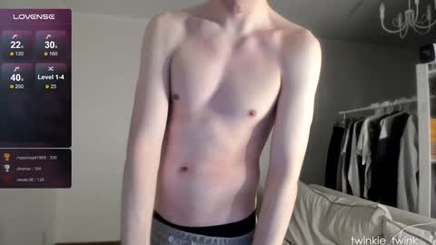 Snapshot of twinkie_twink chatting on January 19, 2025, 3:50 am Andy online show from January 19, 2025, 3:50 am