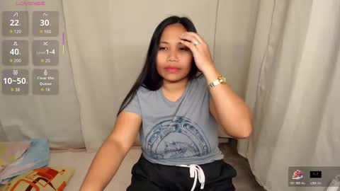 Snapshot of twinkle_purplemelon chatting on February 11, 2026, 6:35 pm twinkle_purplemelon online show from February 11, 2026, 6:35 pm