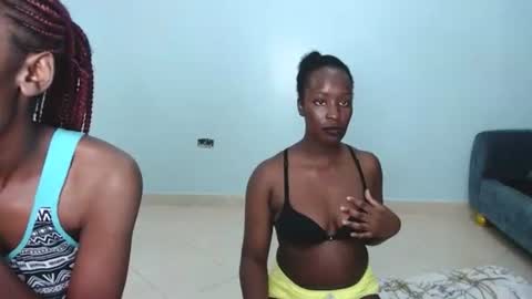 twinkle tushy online show from October 1, 2025, 10:16 pm