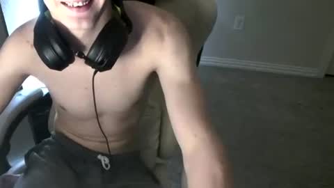 shytwink online show from January 14, 2026, 9:31 pm