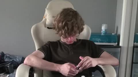 Snapshot of twinktools chatting on March 25, 2026, 4:13 pm shytwink online show from March 25, 2026, 4:13 pm