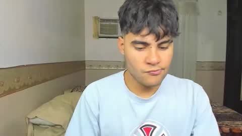 twinkwolf2 online show from February 19, 2026, 1:01 am