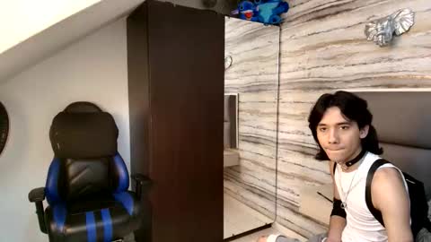 twinslovers_ online show from December 1, 2025, 9:53 pm