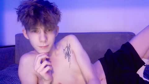 TwiShadow online show from February 14, 2026, 4:31 am