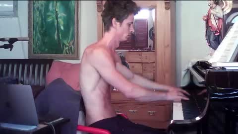 TobeBritta online show from October 29, 2025, 3:03 pm