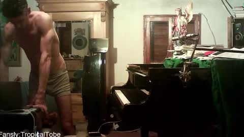 TobeBritta online show from February 2, 2026, 11:14 pm