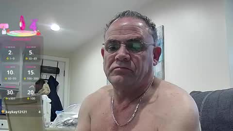 Twopeopleinlove online show from February 14, 2026, 12:46 pm