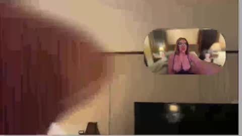 Snapshot of twosmallholes42 chatting on March 3, 2026, 5:35 am twosmallholes42 online show from March 3, 2026, 5:35 am