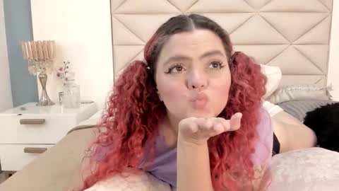 Twiggy online show from February 4, 2026, 9:53 pm