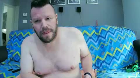 Txan  Chan online show from September 14, 2025, 8:57 am