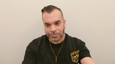 Snapshot of ty_lerdavid chatting on November 6, 2025, 11:15 pm TylerDavid online show from November 6, 2025, 11:15 pm