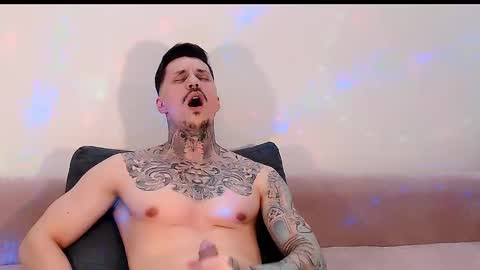 tyagodoll online show from December 9, 2024, 10:20 pm