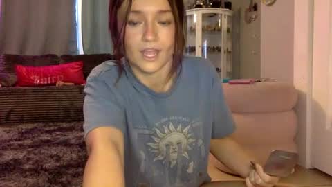 tylaxxx_ online show from March 4, 2026, 11:44 pm