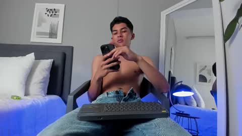 Tyler Fox online show from September 9, 2025, 7:35 pm