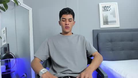 Tyler Fox online show from October 27, 2025, 8:24 pm