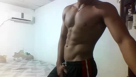 Snapshot of tyler_gold823 chatting on February 3, 2025, 1:51 pm Tyler online show from February 3, 2025, 1:51 pm