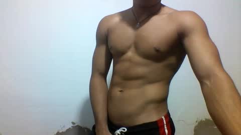 Snapshot of tyler_gold823 chatting on February 22, 2025, 1:35 pm Tyler online show from February 22, 2025, 1:35 pm