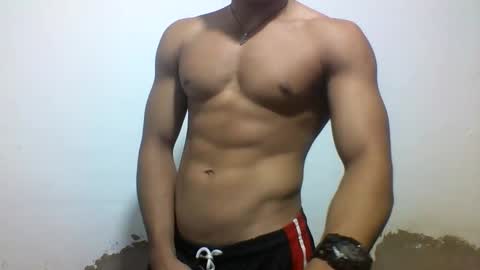 Snapshot of tyler_gold823 chatting on March 1, 2025, 2:02 pm Tyler online show from March 1, 2025, 2:02 pm