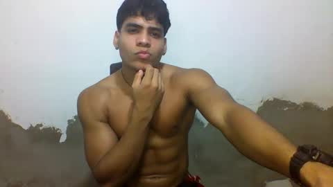 Snapshot of tyler_gold823 chatting on March 7, 2025, 4:55 pm Tyler online show from March 7, 2025, 4:55 pm