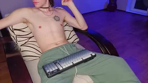 Snapshot of tyler_hack chatting on December 1, 2025, 3:17 pm Tyler and Chris online show from December 1, 2025, 3:17 pm