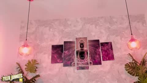 Snapshot of tyler_jonnes chatting on February 13, 2025, 10:02 am Tyler online show from February 13, 2025, 10:02 am