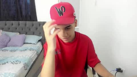 Snapshot of tyler_master24 chatting on November 5, 2025, 11:43 am tyler online show from November 5, 2025, 11:43 am