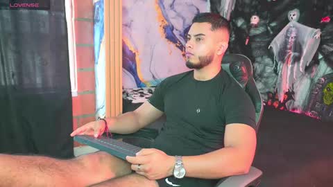 Snapshot of tyler_price01 chatting on October 26, 2025, 4:46 pm Tyler online show from October 26, 2025, 4:46 pm