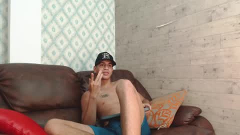 Tyler Rodriguez online show from December 29, 2024, 2:42 pm