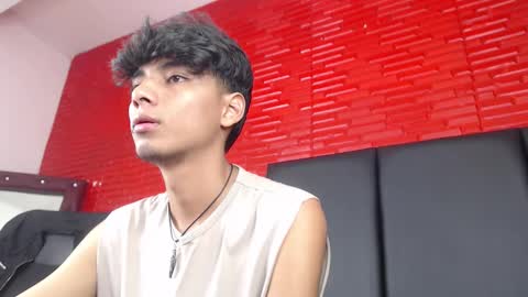 Snapshot of tyler_wolf_1 chatting on October 11, 2025, 12:36 pm tyler_wolf_1 online show from October 11, 2025, 12:36 pm