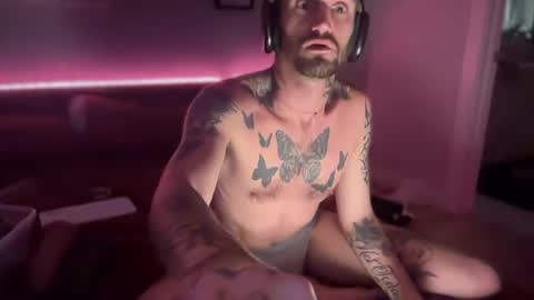 tyler_wonderslut online show from January 2, 2025, 2:54 am