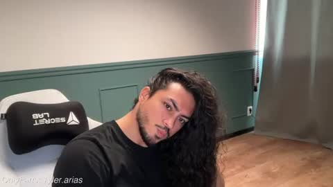 tylerarias online show from June 20, 2026, 5:16 pm