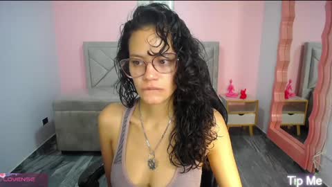 TYNA  online show from June 2, 2026, 1:02 pm