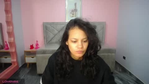 TYNA  online show from June 9, 2026, 12:39 pm