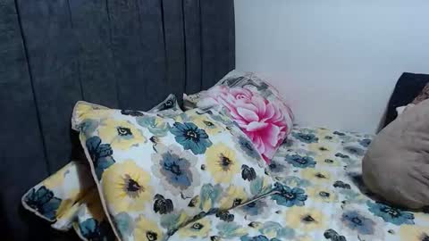 tyra_stone1 online show from December 19, 2025, 1:40 pm