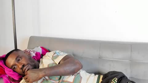 Snapshot of tyron_rulers chatting on February 1, 2026, 1:59 am Dvid Rullers online show from February 1, 2026, 1:59 am