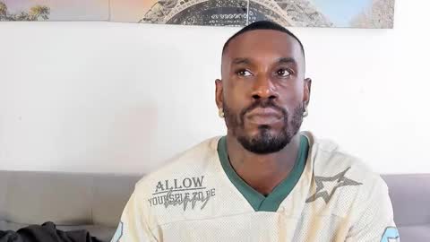 Snapshot of tyron_rulers chatting on February 1, 2026, 2:04 pm Dvid Rullers online show from February 1, 2026, 2:04 pm